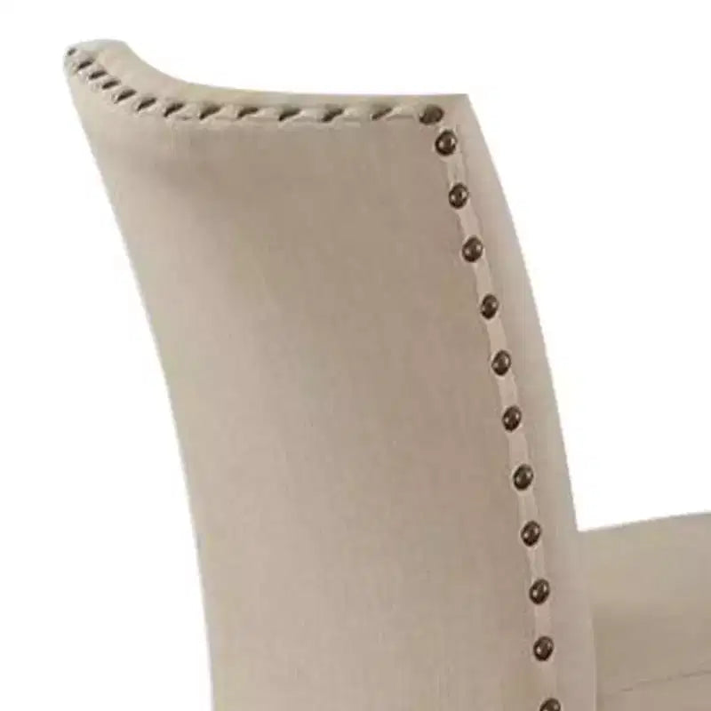 Set di 2 sgabelli da 25" da bancone e bar, lino beige/finitura rovere scuro anticato: seduta imbottita, borchie decorative, struttura in metallo